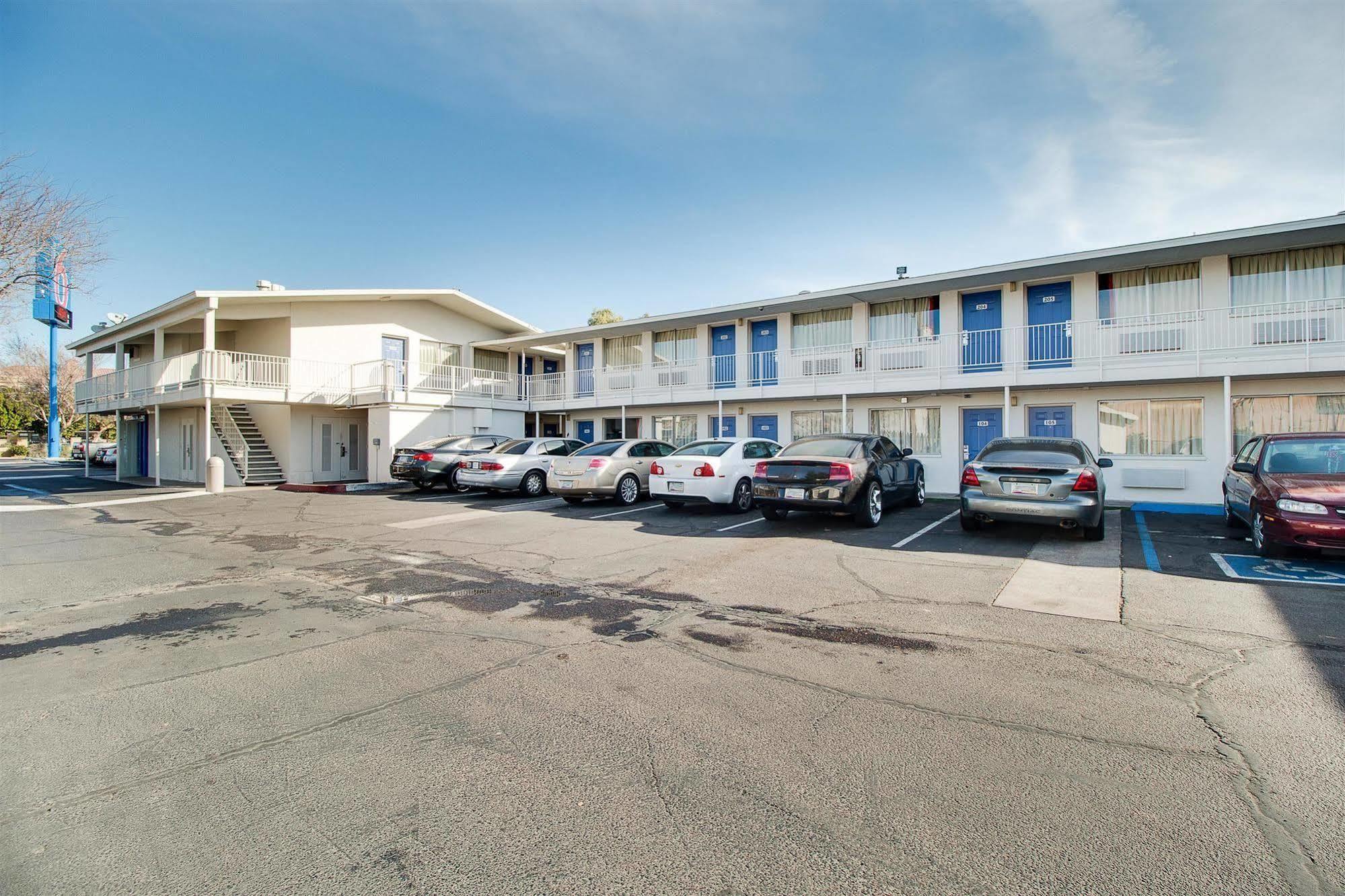 Motel 6-Phoenix, Az - East Ngoại thất bức ảnh